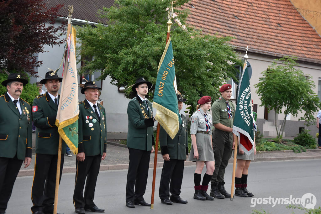 XIX Pielgrzymka Służb Mundurowych podążała do świątyni na Zdzieżu w Borku Wlkp.