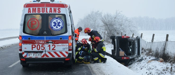 Poszkodowani w szpitalu. Wypadek na drodze - Zdjęcie główne