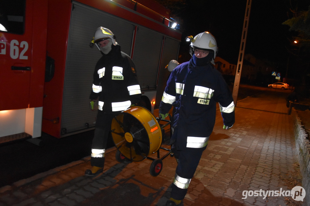 Gostyńska straż pożarna i policja zostali wezwani przed północą do gostyńskiego szpitala. Na oddziale chorób wewnętrznych wybuchł pożar. Dlaczego?