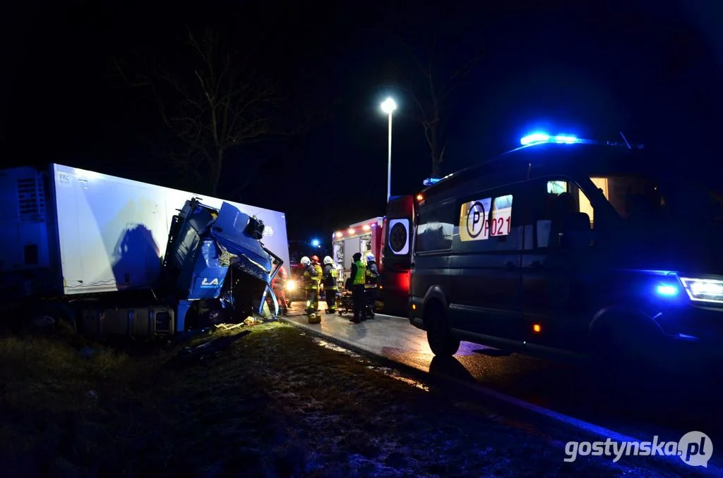 Borek Wlkp. Poważny wypadek w Koszkowie, na drodze wojewódzkiej