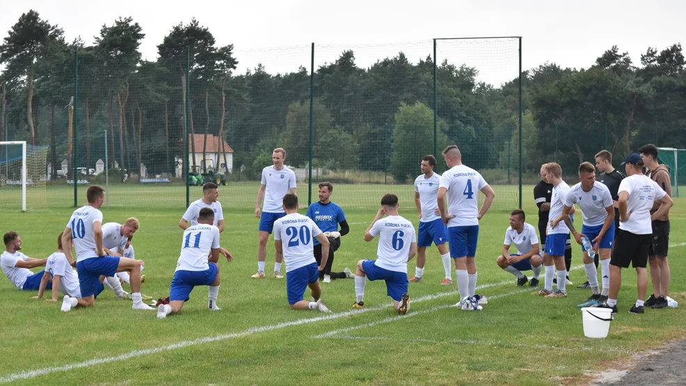 Kibice Korony Piaski liczyli na lepszą inaugurację sezonu - Zdjęcie główne