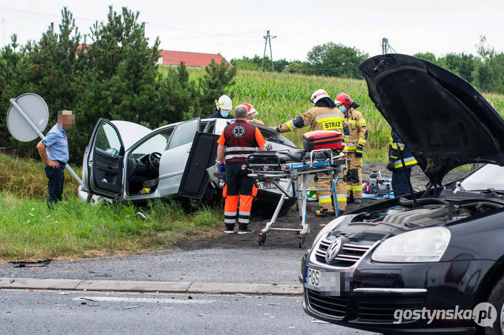 Śrem - obwodnica. Zdarzenie drogowe, które miało miejsce na obwodnicy Śremu 1 sierpnia policja zakwalifikowała jako kolizję