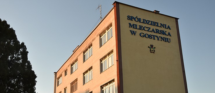 Policja z alkomatem w spółdzielni. Kto miał dmuchać? - Zdjęcie główne