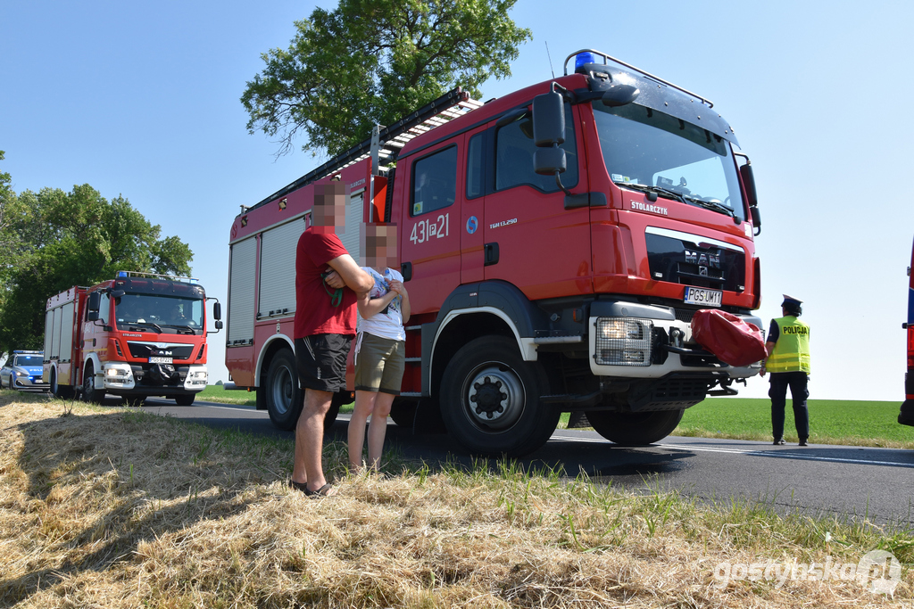 Gostyń - Poniec. Na szosie powiatowej dosżło do zderzenia dwóch samochodów osobowych