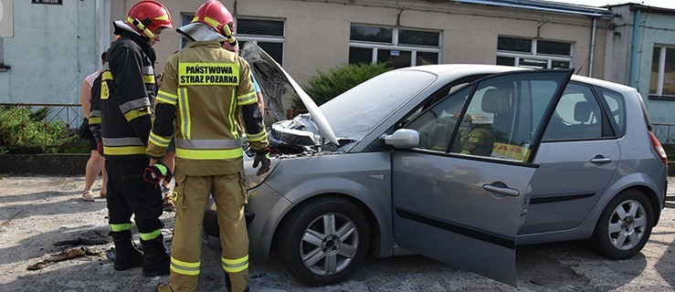 Pożar przy sklepie meblowym - Zdjęcie główne