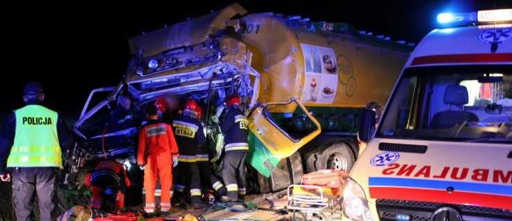 Wypadek mammobusu z cysterną do paszy - Zdjęcie główne