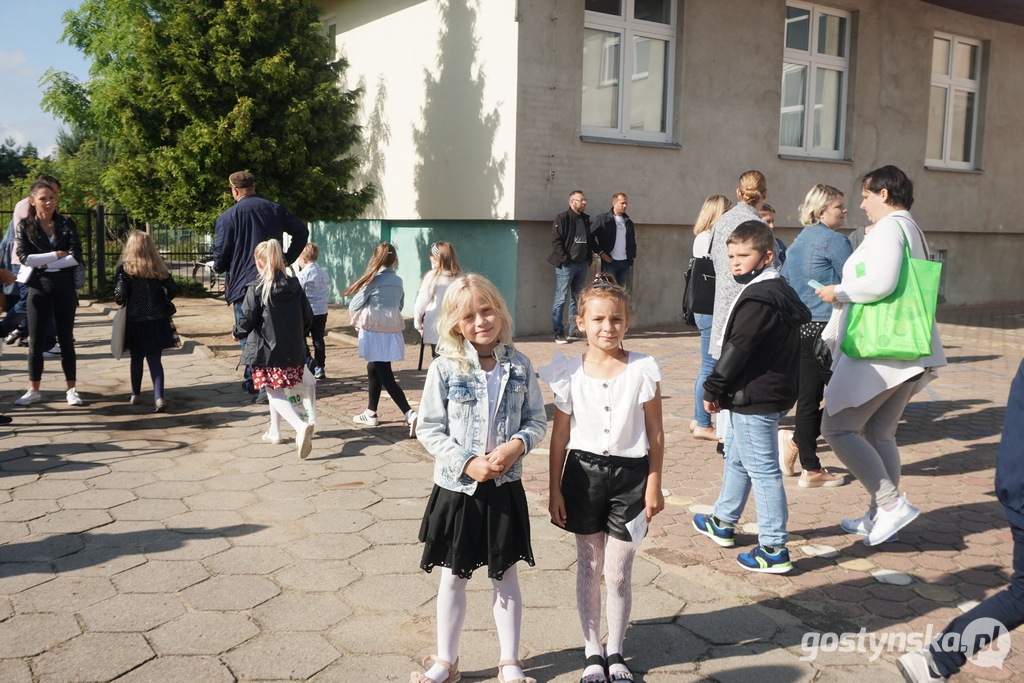 Początek roku szkolnego w SP w Piaskach