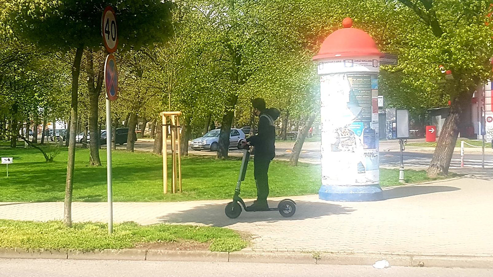 Koniec z samowolką na elektrycznych hulajnogach. Czy w Gostyniu te pojazdy się przyjęły? - Zdjęcie główne