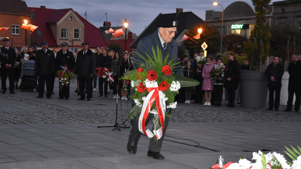 "Ta trzydziestka była lokalnym kwiatem polskości". Oddali hołd rozstrzelanym przez Niemców synom ziemi gostyńskiej   - Zdjęcie główne