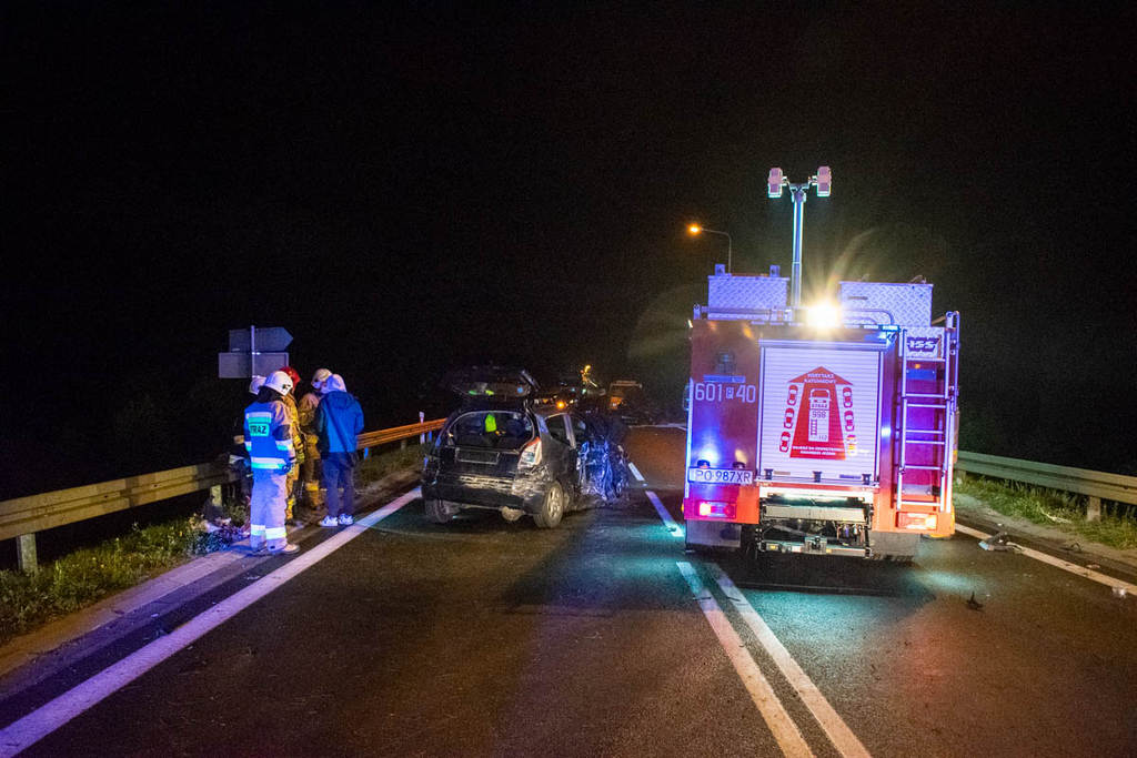 Śrem. Zderzenie dwóch samochodów na obwodnicy śremskiej. Jednym z uczestników byli mieszkańcy gm. Gostyń