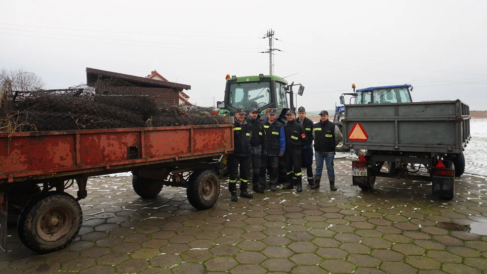 OSP Smogorzewo podjęło wyzwanie! Zebrali 6 przyczep - Zdjęcie główne