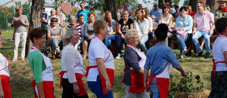 Jak wójt, radny i sołtys szukali pyrek - Zdjęcie główne