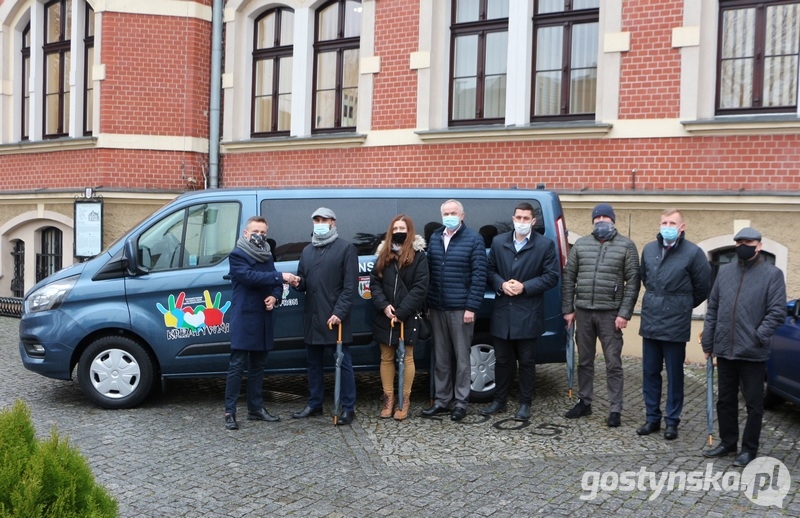 Na 20-lecie WTZ-ty mają nowe auto - Zdjęcie główne