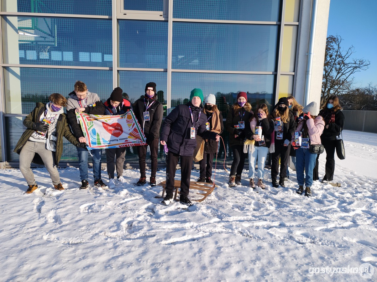 Jak co roku w kwestowanie na rzecz Wielkiej Orkiestry Świątecznej Pomocy włączyli się uczniowie Szkoły Podstawowej w Szelejewie. Udało im się zebrać do puszek około 2.400 złotych