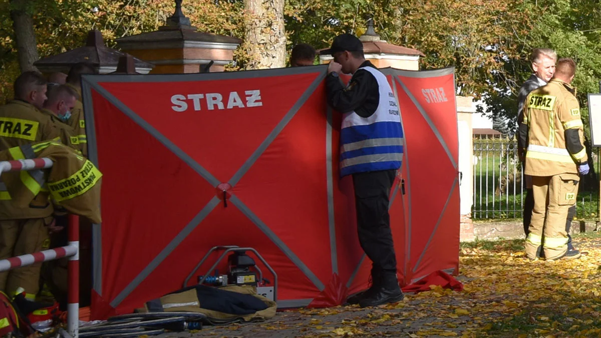 Stracił przytomność w samochodzie. Po pomoc zadzwoniła córka  - Zdjęcie główne