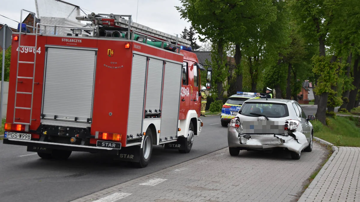 Dwa samochody zderzyły się w Siedlcu. Zadziałały poduszki powietrzne - Zdjęcie główne