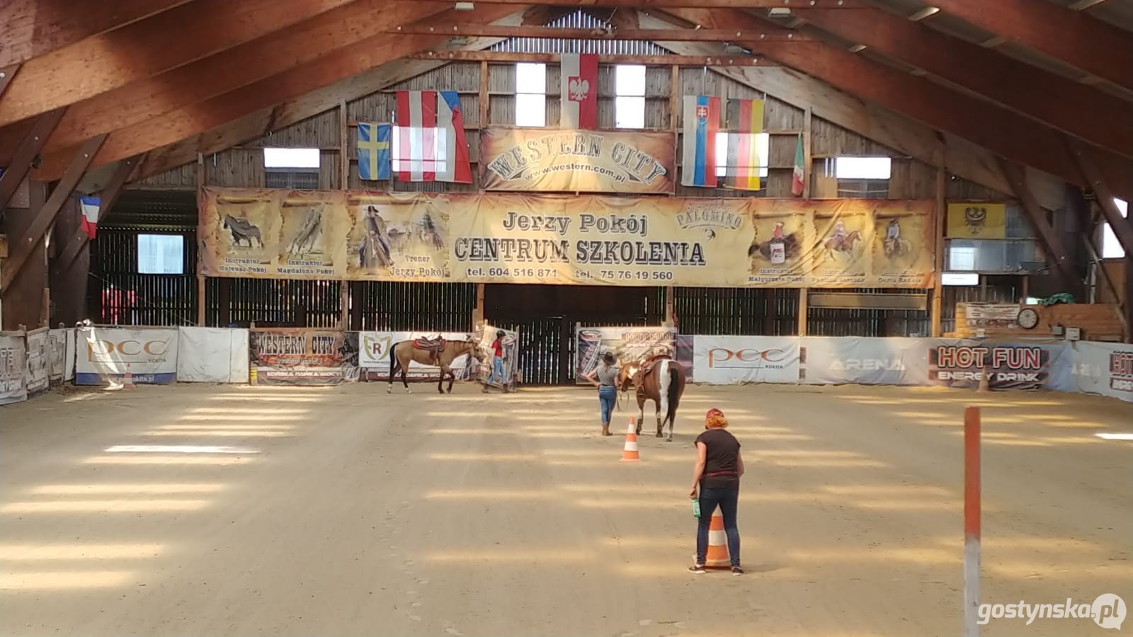 Międzynarodowe Mistrzostwa Polski Western i Rodeo w Karpaczu odbywają się na terenie rancza i miasteczka o wdzięcznej nazwie Western City