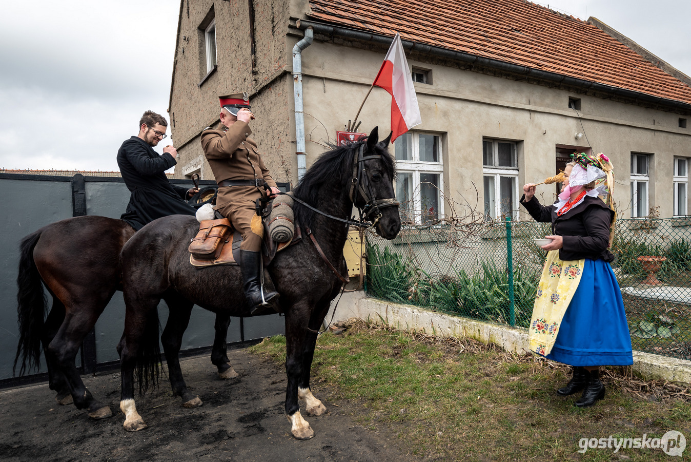 Śrendziny to obecnie tradycja równie rzadka, jak wesele biskupiańskie. Michał Chudy nie wyobrażał sobie jednak poprosić o rękę Marty Drożdżyńskiej inaczej, jak tylko zgodnie z obyczajem, w którym się wychował