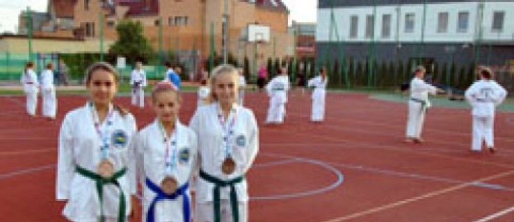 Wytrwałość dzięki treningom taekwondo - Zdjęcie główne