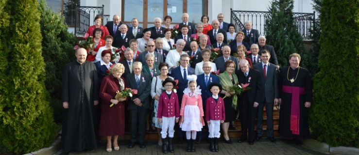 Po pięćdziesięciu latach małżeństwa nadal są zakochani - Zdjęcie główne