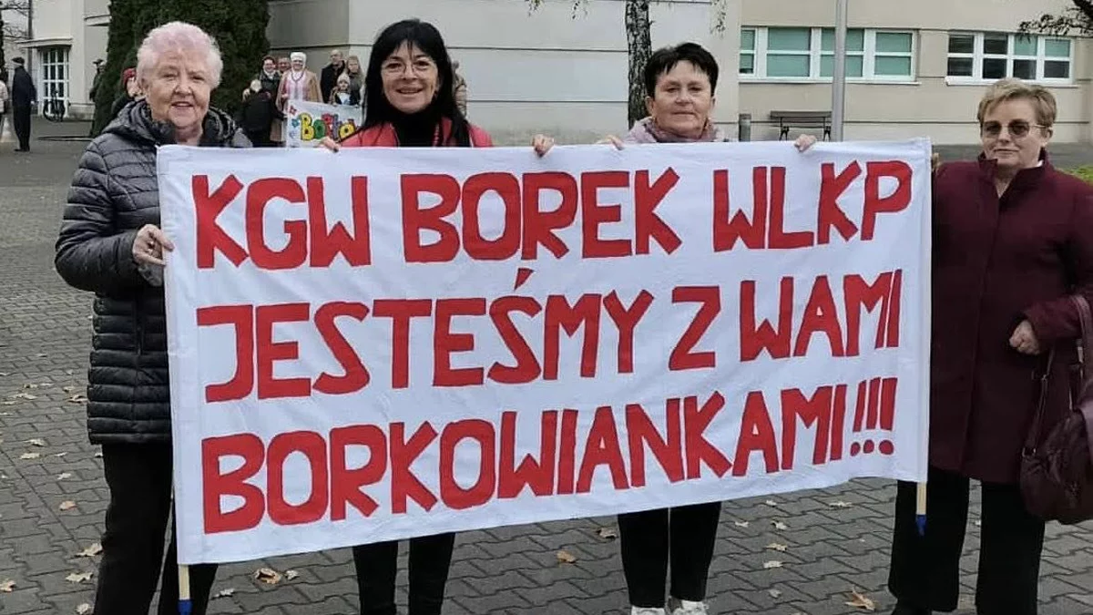 Borkowianki pojechały do TVP ubrane w uśmiechy. Przywiozły wyróżnienie, mają szansę na finał - Zdjęcie główne