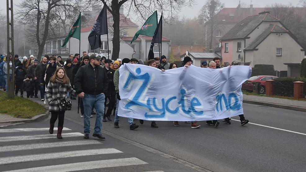 Marsz w obronie życia przeszedł ulicami Gostynia. To wydarzenie miało podwójne znaczenie - Zdjęcie główne