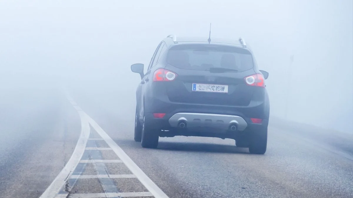 IMiGW wydał alert pogodowy dla powiatu gostyńskiego. Dziś i jutro nasz region nawiedzą gęste mgły ograniczające widoczność na drogach - Zdjęcie główne