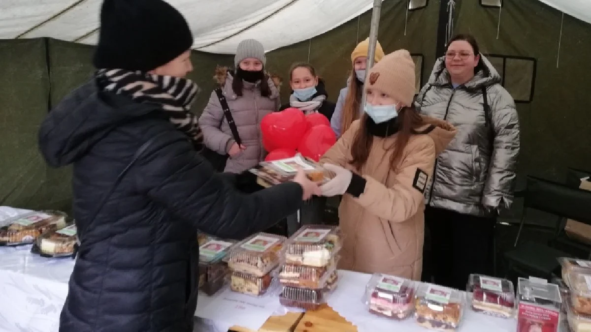 Akcja pieczenia ciast dla chorującej na nowotwór złośliwy Ewy Matuszewskiej z Ponieca - Zdjęcie główne