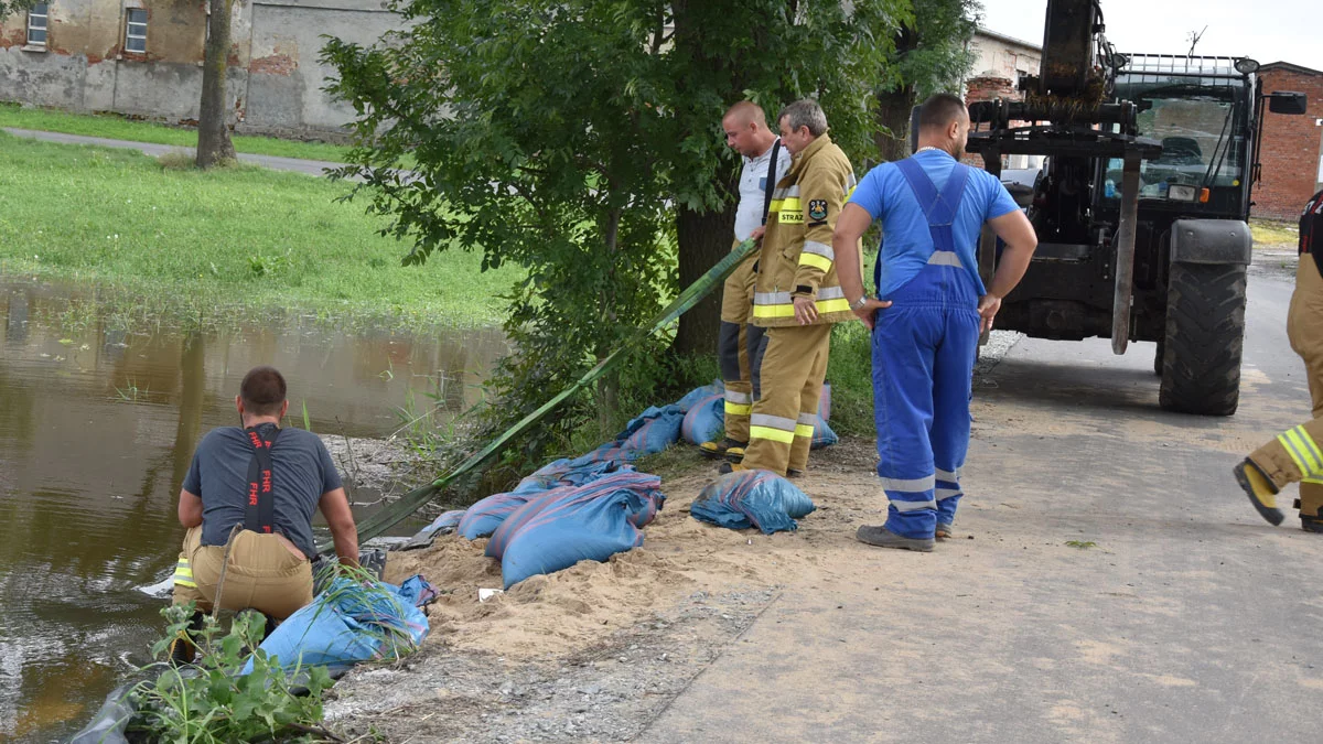 Burmistrz obiecała budowę zapory, czy nie? Mieszkańcy, po traumie sprzed 2 lat,  pytają, czy gmina zamierza pomóc
