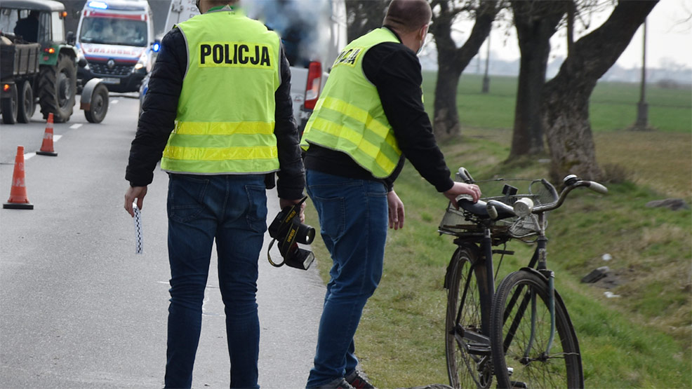 Nie żyje 59-letni rowerzysta potrącony przez samochód - Zdjęcie główne