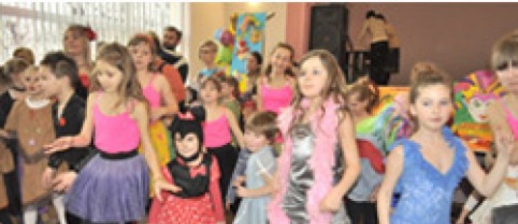 Taneczna parada maleńkich przebierańców (galeria) - Zdjęcie główne
