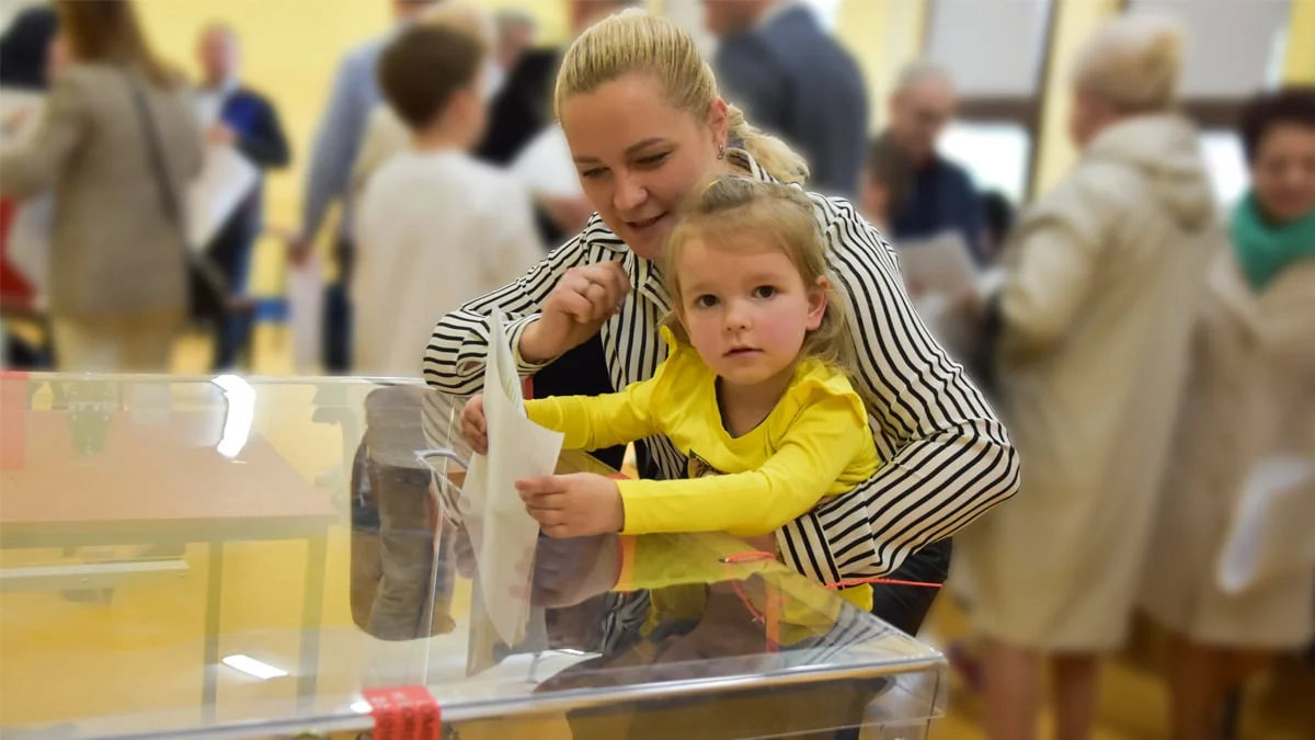 Wybory samorządowe 2024. Było zakłócenie ciszy wyborczej. Jaka jest frekwencja wyborcza w powiecie gostyńskim? - Zdjęcie główne