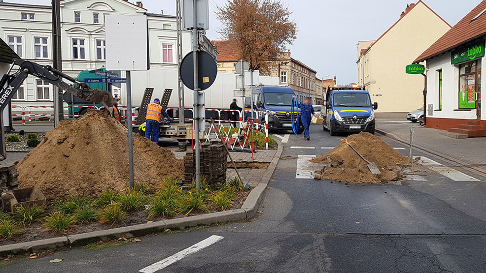 Uwaga! Awaria w centrum Gostynia. Tam pracuje ekipa "wodociągów" - Zdjęcie główne