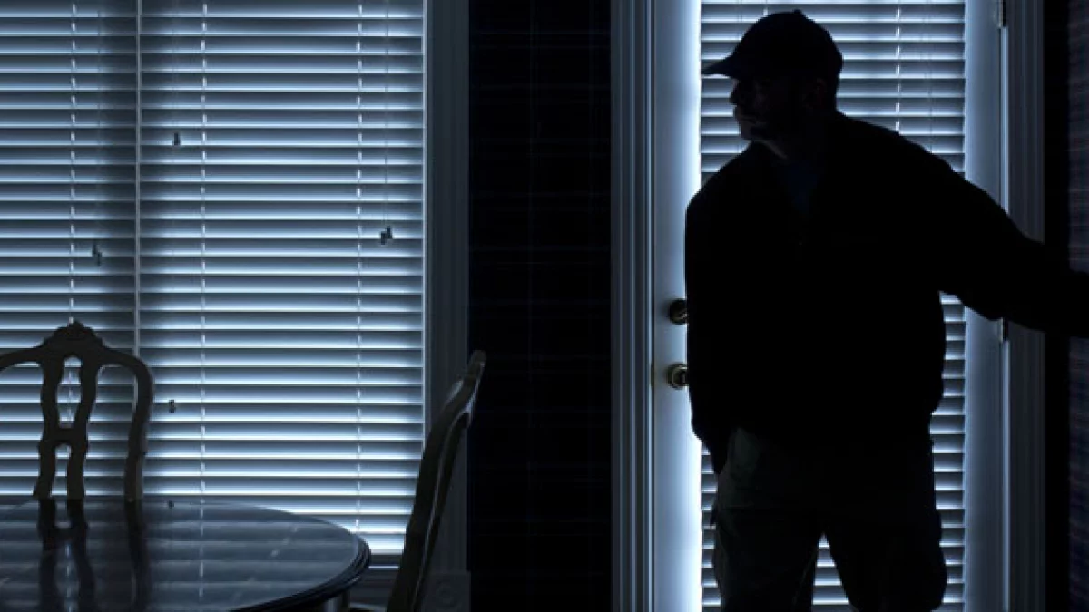 41-latek pod nieobecność domowników wszedł do mieszkania i dokonał przestępstwa