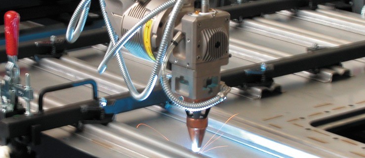 Maszyny laserowe w przemyśle ciężkim - Zdjęcie główne