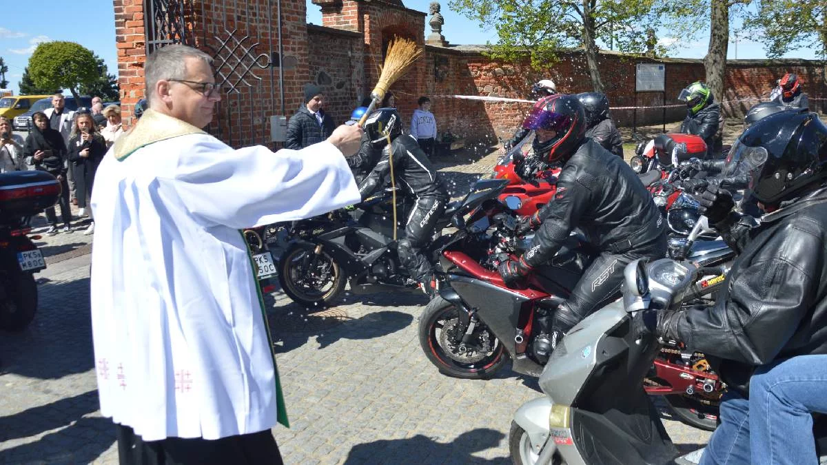 Po raz 15. tysiące motocyklistów zjechało się do świętego miejsca. "Panie, spraw, aby te motocykle, które są dziełem ludzkiej mądrości i pracy"