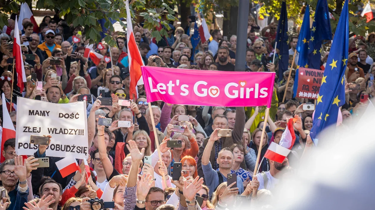 Rekordowa liczba kobiet w Sejmie. Wciąż jednak stanowią mniejszość - Zdjęcie główne