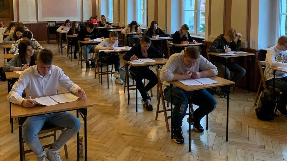  Wielkopolska Olimpiada Wiedzy Konsumenckiej - etap powiatowy w Gostyniu. Najlepsi wezmą udział w etapie wojewódzkim konkursu w Poznaniu - Zdjęcie główne