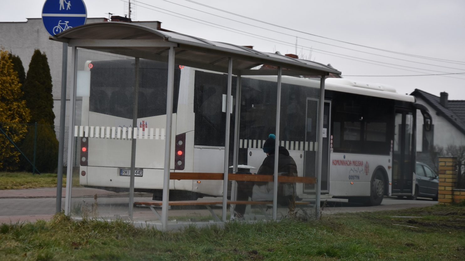 Autokary od 1 kwietnia w trasie. Mieszkańcy powiatu gostyńskiego będą mogli jeździć za złotówkę  - Zdjęcie główne