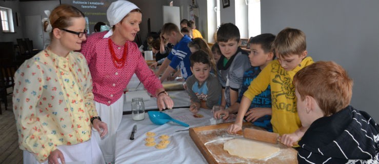 Każdy wyszedł z chrustem w ręku... i wiedzą - Zdjęcie główne