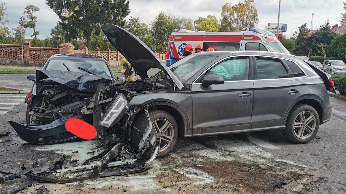 Stłuczka w Pępowie. Siedząca za kierownicą audi zapłaci za to w tysiącach - Zdjęcie główne