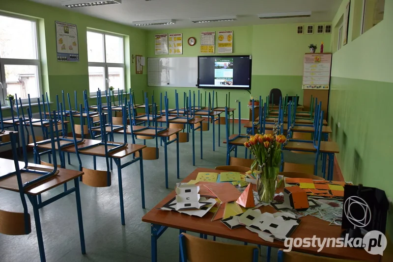 Krobia. W Zespole Szkół Ogólnokształcących i Zawodowych w Krobi w przyszłym roku szkolnym 2022/2023 otwartych ma zostać 5 oddziałów. - Nie ukrywam, że gdyby się udało utrzymać na obecnym poziomie klasy techniczne, licealne i branżowe byłbym zadowolony - komentuje dyrektor Krzysztof Perdon