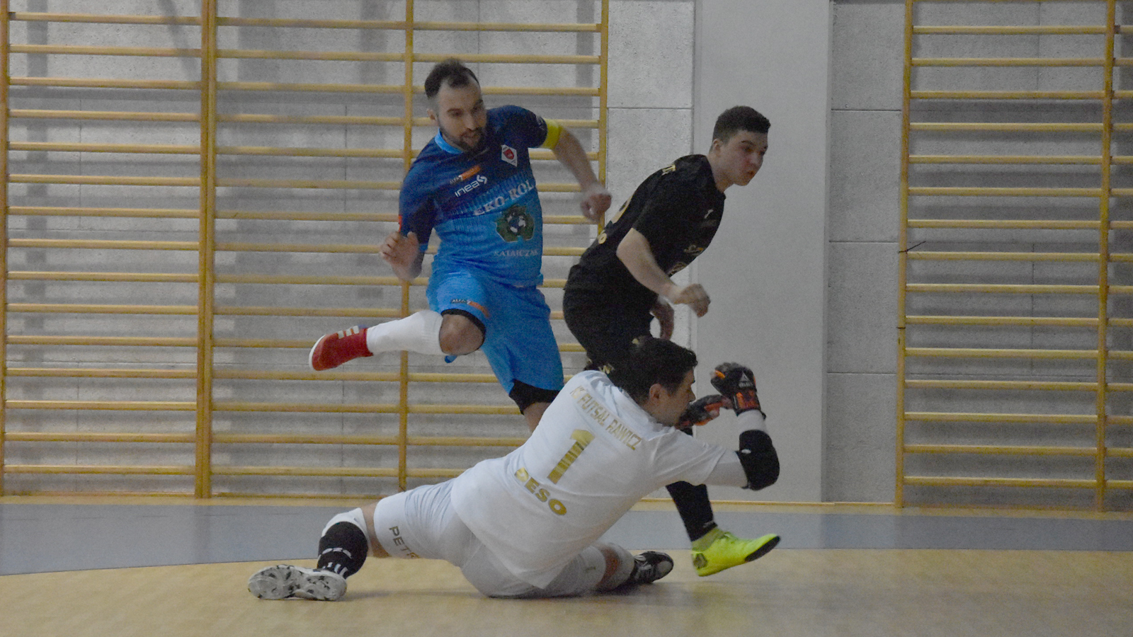 Piast Poniec lepszy od Futsalu Rawicz - Zdjęcie główne