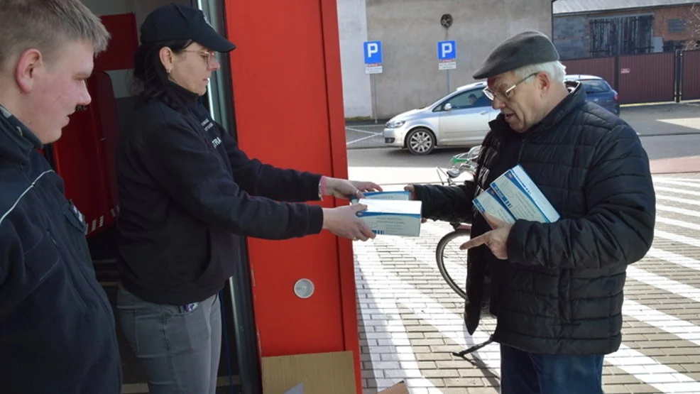 Czy mieszkańcy Krobi i okolic ruszyli tłumnie po darmowe maseczki? A może zainteresowanie było znikome? - Zdjęcie główne