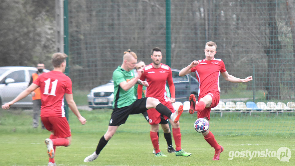 Korona Piaski - Pogoń Śmigiel 2 : 0