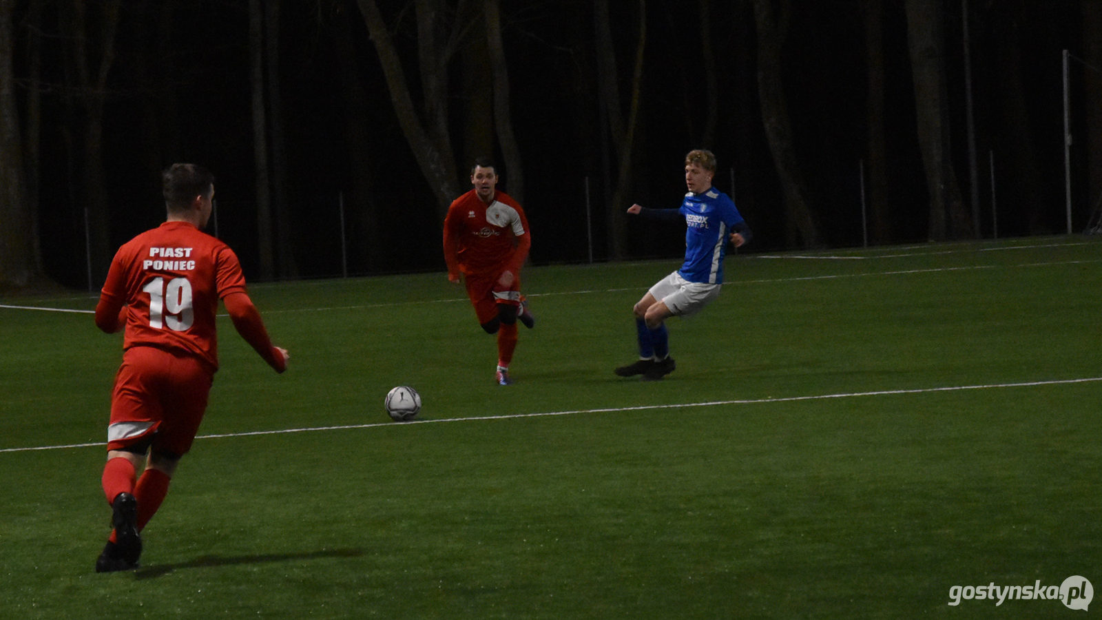 Piast Poniec - PKS Racot 1 : 3