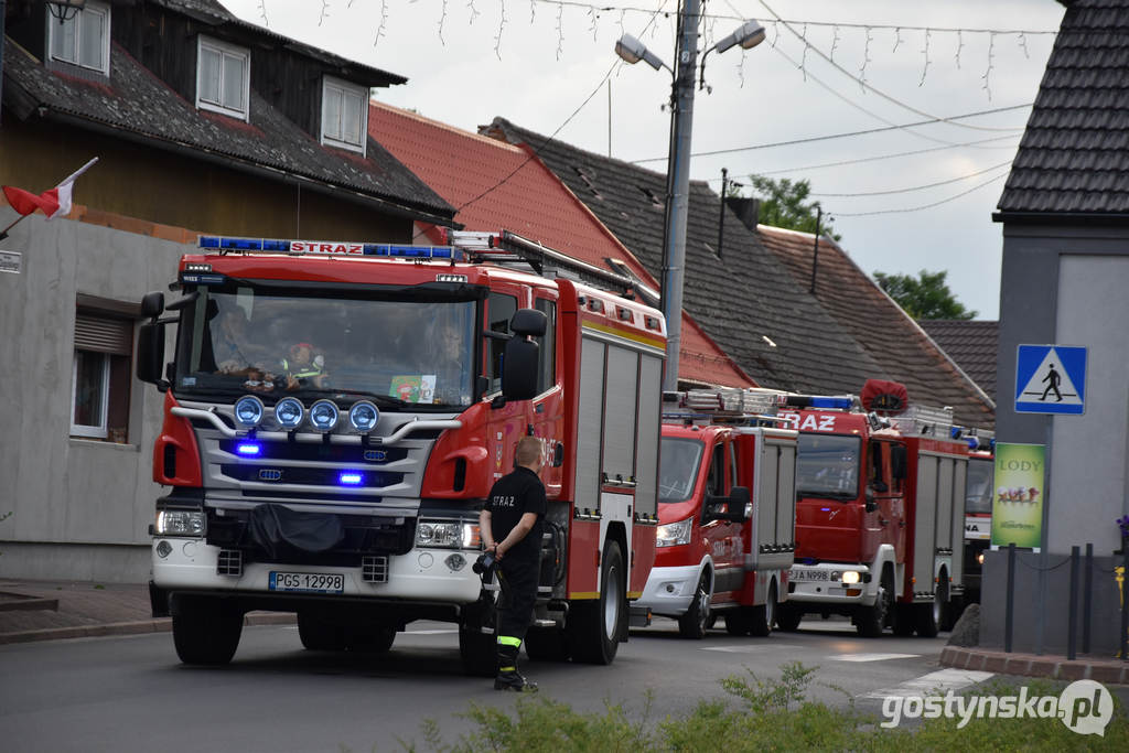 XIX Pielgrzymka Służb Mundurowych podążała do świątyni na Zdzieżu w Borku Wlkp.