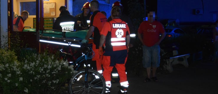 Kobieta zatruła się dymem. Zabrała ją karetka - Zdjęcie główne