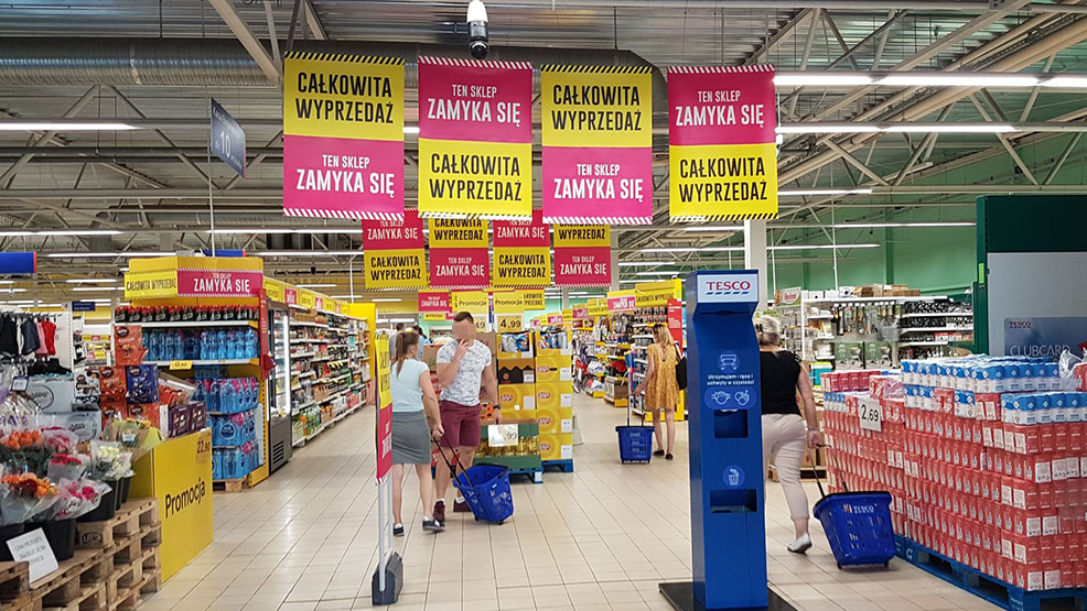 Sklep Tesco żegna się z Gostyniem. Czy zmieni szyld, wystrój i ofertę? - Zdjęcie główne