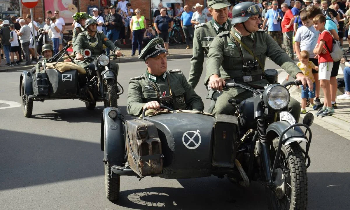 Operacja Poniec 2023. Tylu grup rekonstrukcji historycznej jeszcze nie było na zlocie - Zdjęcie główne